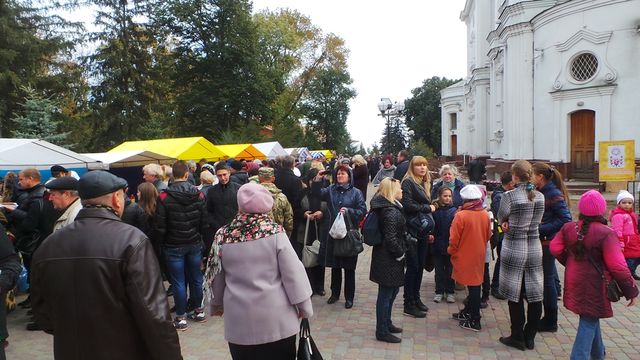Во время презентации памятника Мазепе в Полтаве, фото Громадське ТБ. Полтава