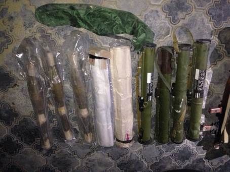 <p>На Донбасі вилучено три схованки засобів ураження. Фото: СБУ, МВС</p>