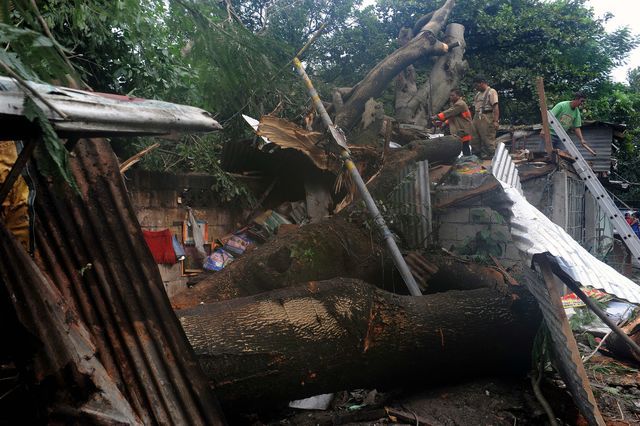 На Филиппины обрушился мощный тайфун. Фото: AFP