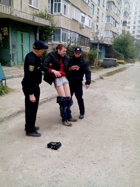 <p>Затримання п'яного водія. Фото: vk.com/h_kharkov</p>