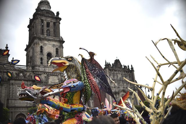 <p>У столиці Мексиці пройшов парад фантастичних істот. Фото: AFP</p>