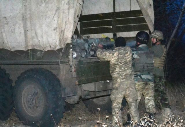 В Сватово продолжают ликвидировать боеприпасы. Фото: пресс-служба Генштаба ВСУ