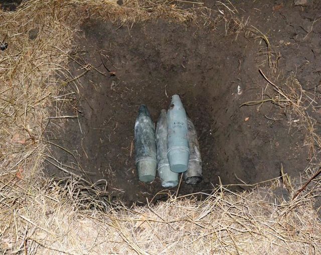 В Сватово продолжают ликвидировать боеприпасы. Фото: пресс-служба Генштаба ВСУ