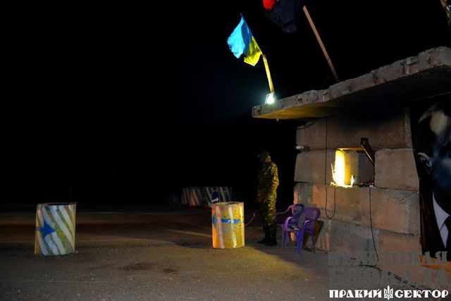 "Правый сектор" утверждает, что крымчане покидают полуостров. Фото: Фейсбук