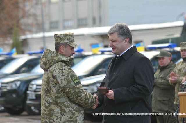 Порошенко приехал с рабочей поездкой во Львовскую область. Фото: president.gov.ua, dpsu.gov.ua