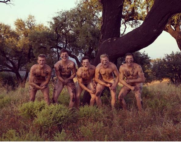 Спортсмены любят фотографироваться голыми. Фото: instagram/warwick_rowers