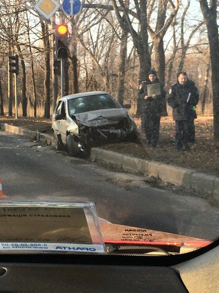 <p>У результаті аварії постраждали три людини. Фото: vk.com/h_kharkov</p>