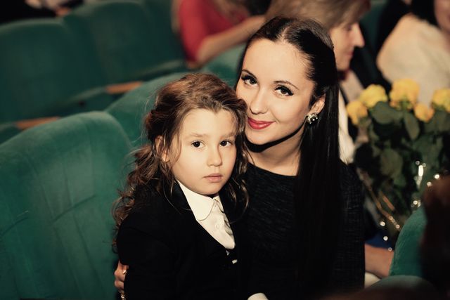 Дочь Евангелина  и сестра Оксана. Фото: пресс-служба