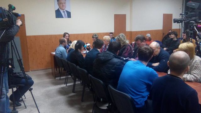 Комиссия в Мариуполе продолжает работу, фото А.Комаров/Facebook