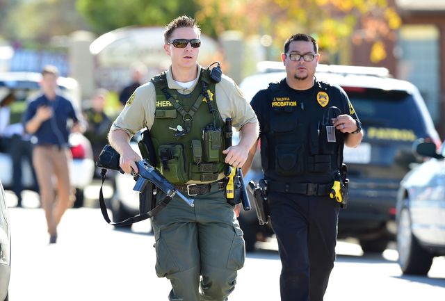 Жертвами калифорнийских стрелков стали 14 человек , фото AFP