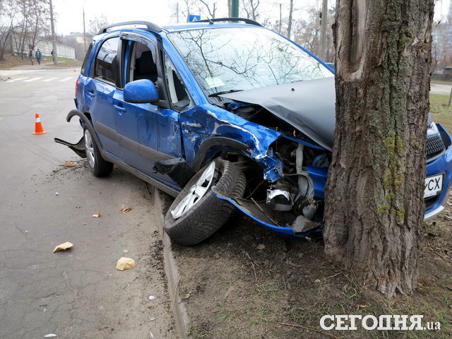 Авария в Святошинском районе. Фото: А. Ракитин