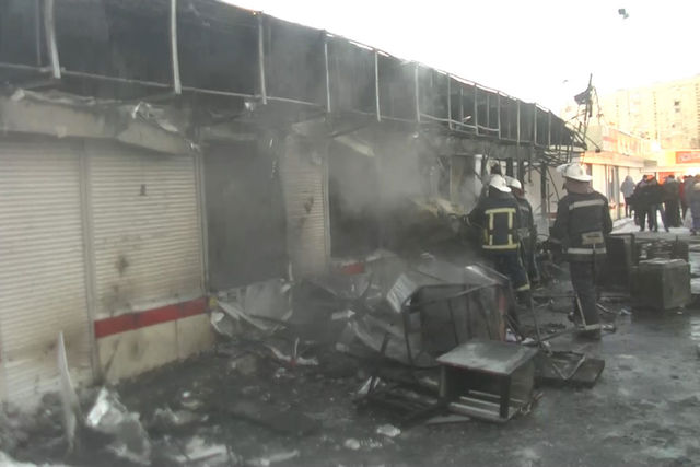 Пожар на рынке в Харькове. Фото: соцсети