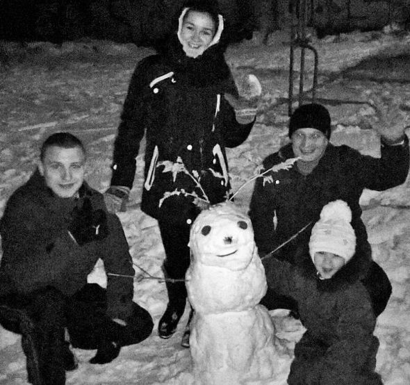 Черно-белый снеговик. Фото: instagram.com/antik13_