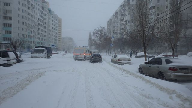 Непогода в Одессе. Фото: vk.com/odpublic_net, vk.com/odessacom, uc.od.ua