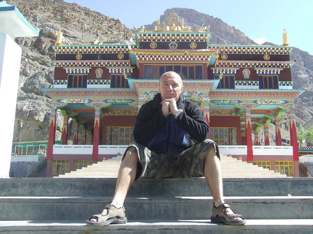 Харків'янин Сергій Мазуркевич подорожує по країнах Азії, відвідуючи екзотичні місця. Фото: vostokolyub.ru