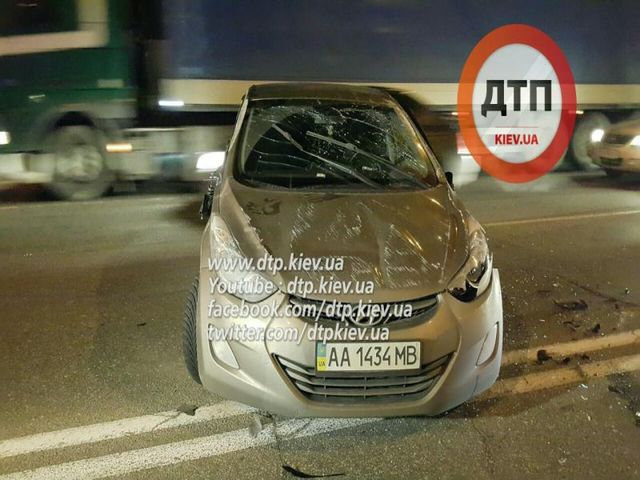 Авария произошла из-за того, что водитель отвлекся на телефон. Фото: dtp.kiev.ua