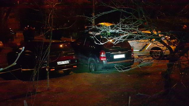 <p><span>У Києві підірвали автомобіль Парасюка, фото hromadske.tv</span></p>