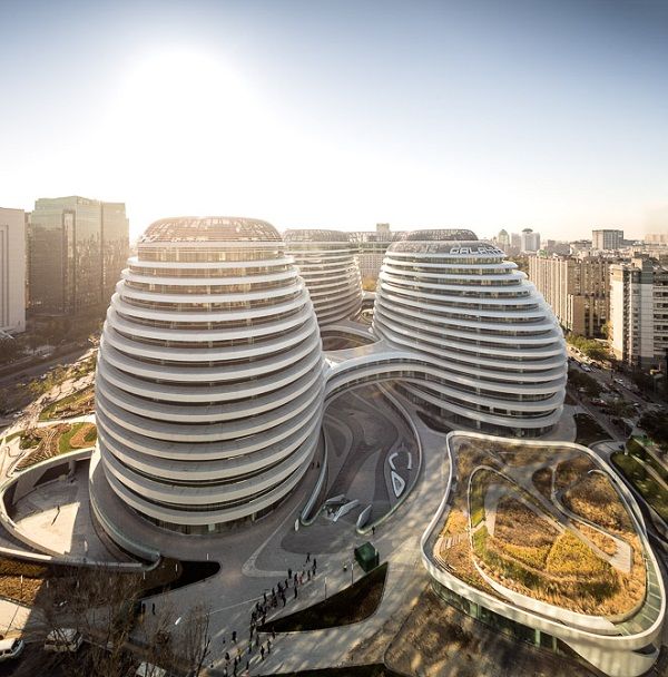 Найяскравіші архітектурні проекти Хадід: 2012 – комплекс Galaxy Soho в Пекіні (Китай), фото bit.ua