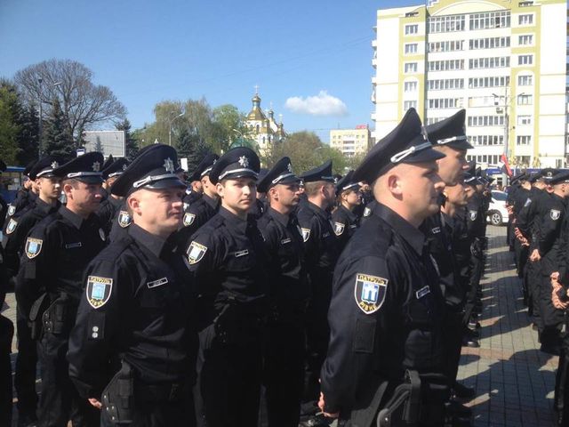 <p>У Рівному стартувала робота нової поліції. Фото: В.Миколайчук</p>