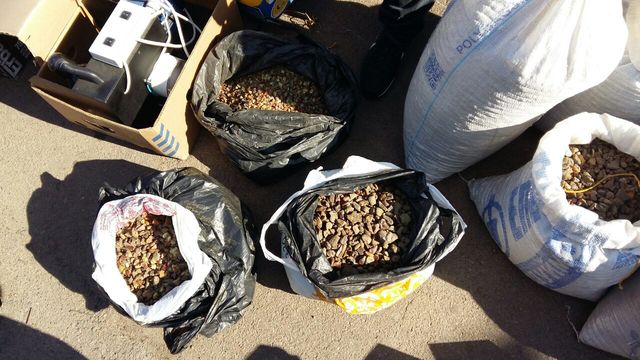 На складах в Ровно  правоохранители изъяли  более 400 кг янтаря