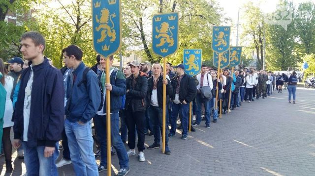 <p>У Львові пройшов традиційний парад вишиванок&nbsp;, фото 032.ua</p>