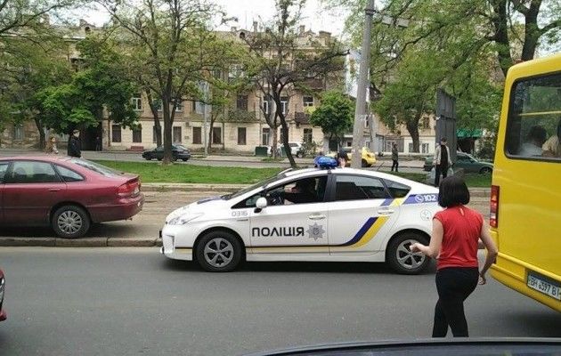 <p><span>В Одесі невідомі обстріляли журналістів facebook.com/7channel.odessa</span></p>