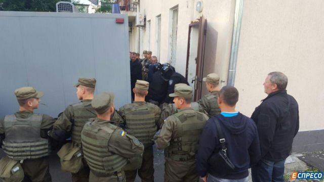 Некоторых участников происшествия забрала полиция, фото ru.espreso.tv