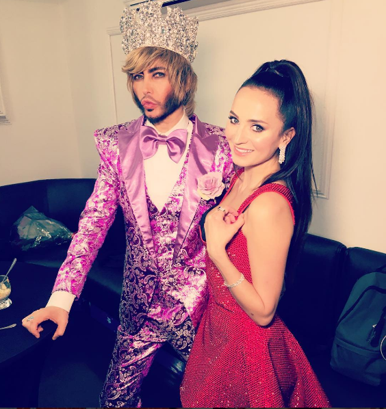 <p>Микола і Софія вбралися в позбавлені смаку вбрання. Фото: instagram.com/nikolaibaskov</p>