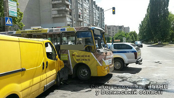 <p>На місці аварії. Фото: vl.npu.gov.ua</p> | Фото: Юрій Кузнєцов