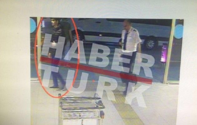 Смертник в аэропорту Стамбула, фото haberturk.com