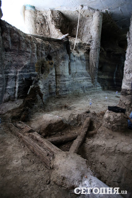 <p>На розкопках знаходять унікальні артефакти</p> | Фото: Олександр Яремчук