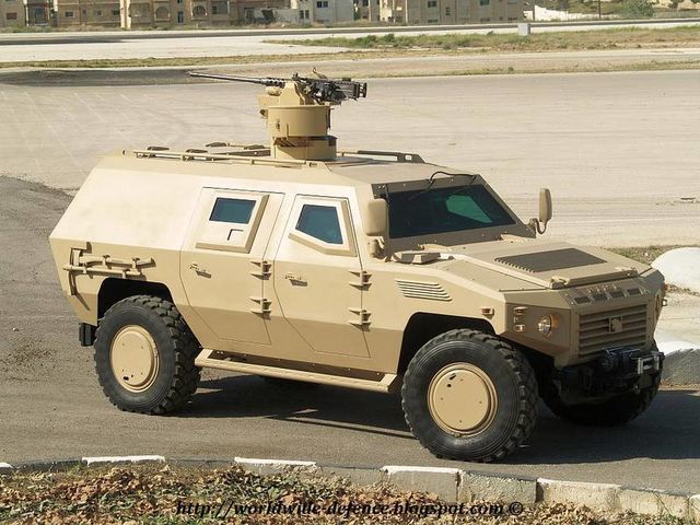 NIMR (ОАЕ). Виробник військових позашляховиків з Абу-Дабі, заснований в 2005 році. Основна продукція – бронеавтомобілі NIMR і NIMR II в різних модифікаціях – легкових і вантажних. На знімку – перше покоління машини.