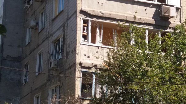 Красногоровка и Донецк. Фото: полиция и соцсети
