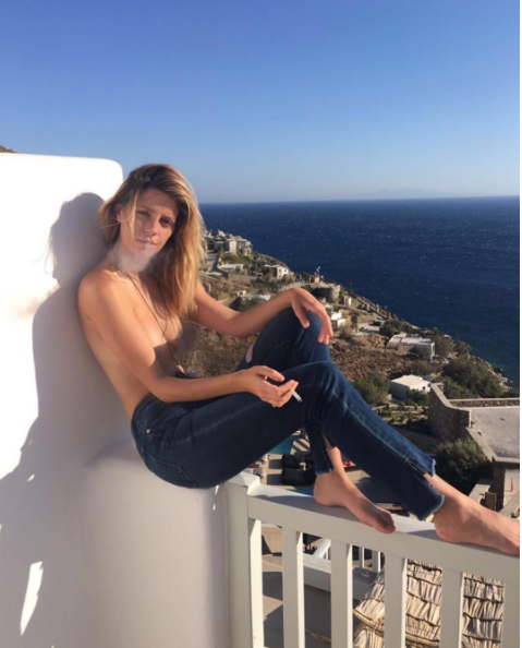 <p><span>Міша відпочиває в Греції. Фото: instagram.com/mischamazing</span></p>