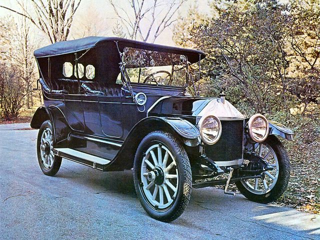 Chevrolet Series C Classic Six (1913) – перший серійний Chevrolet. Велика і дорога машина, потужний 40-сильний двигун, в якійсь мірі 