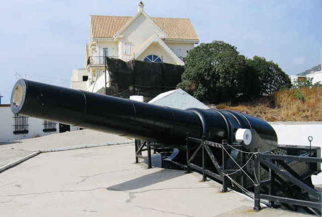 Британское береговое орудие 100-Ton Gun (