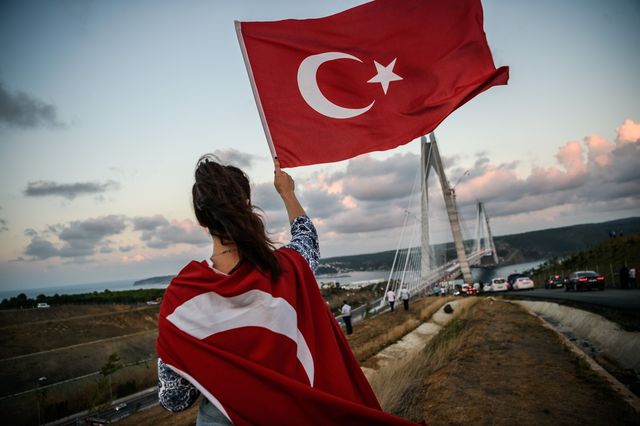 <p><span>У Стамбулі відбулася церемонія відкриття третього мосту через Босфор, фото AFP</span></p>