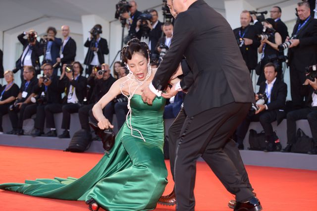 Актриса во время кинофестиваля. Фото: AFP