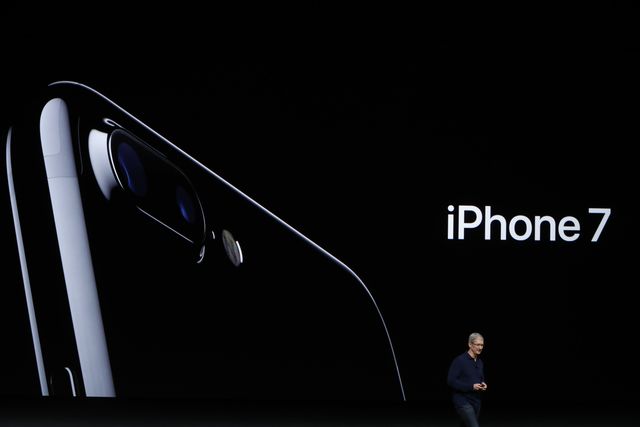 <p><span>Apple представила довгоочікуваний iPhone 7,&nbsp;</span>&nbsp;фото AFP</p>