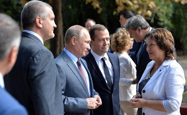 <p>Путін і Медведєв прибули до Криму. Фото: прес-служба Кремля</p>
