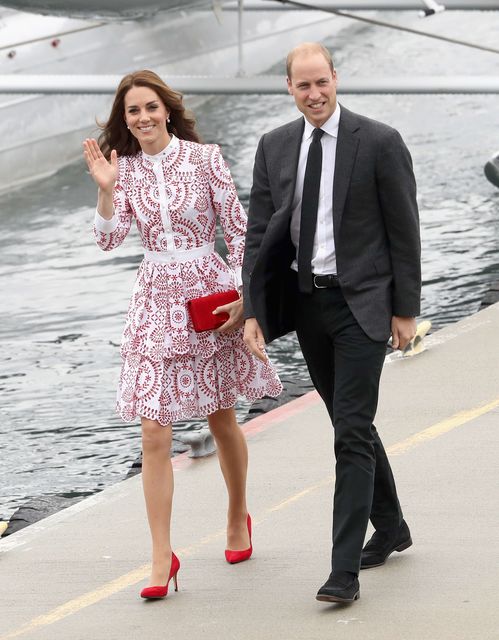 Кейт Миддлтон с супругом в Канаде. Фото: AFP