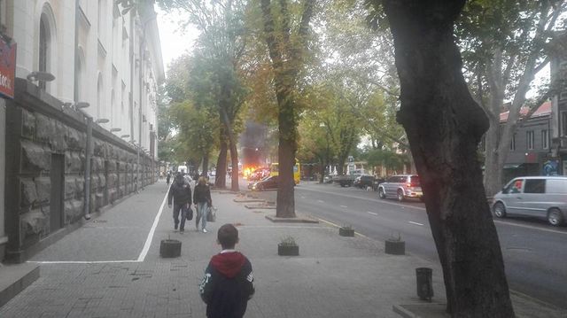 <p>В Одесі згоріла маршрутка</p>