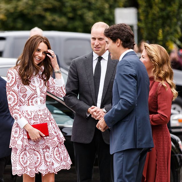 Герцогиня Кембриджская Кейт Миддлтон с мужем в Канаде. Фото: AFP