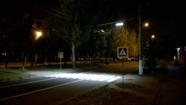 <p><span>У Миколаєві підсвітили ще кілька небезпечних пішохідних переходів. Фото Грек.</span></p>