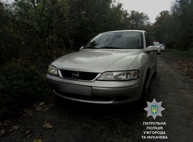 В Закарпатской области водитель пытался наехать на патрульного