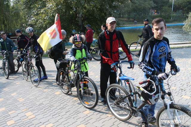 В создании велоцепи приняли участие около 200 велосипедистов.Фото: uc.od.ua