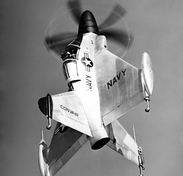 Convair XFY-1 Pogo, 1954. Истребитель с вертикальным взлётом обсуждался учёными и военными чуть ли не с начала эпохи авиации, и Convair решила попробовать создать прототип. Pogo успешно показал себя на всех испытаниях, но проект в результате закрыли. Тем не менее, применяемые на нём катапультируемые кресла с задержкой открытия парашюта по высоте стали нормой для других истребителей.