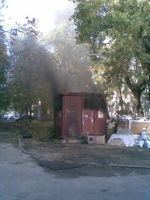 В Одессе загорелась трансформаторная будка. Фото: корреспондент 