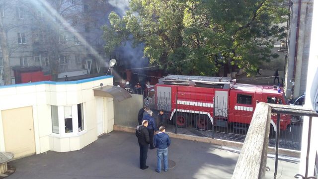 В Одессе загорелась трансформаторная будка. Фото: корреспондент 