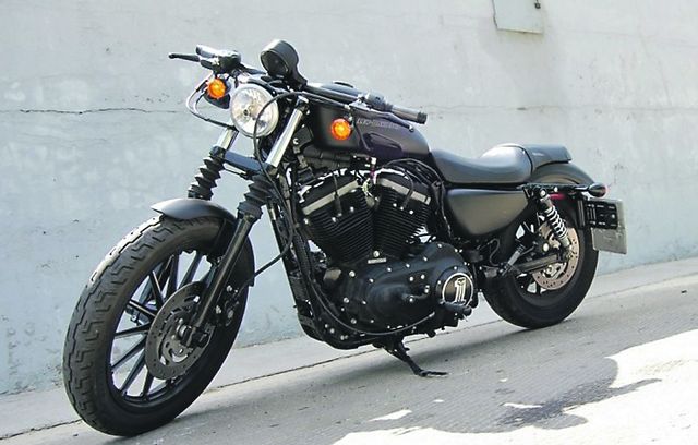 Iron. Строгий и лаконичный мотоцикл на базе Harley-Davidson. Фото: ironmoto.com.ua